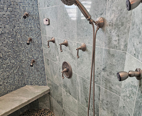 Stone harbor marble shower-wall, bench & glass wall 570 x 465