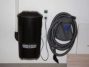 Central-vacuum-canister-and-Hose