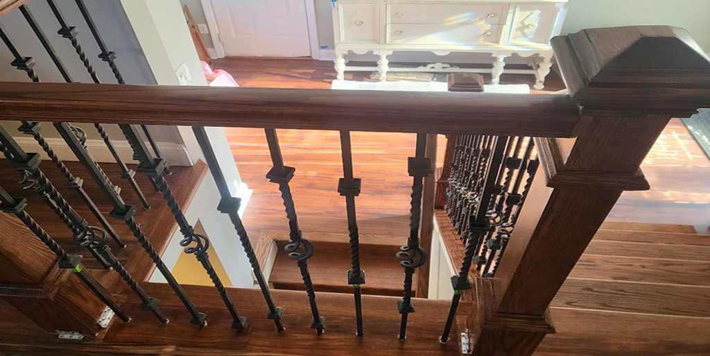 Red oak railing plate & nosing fixed