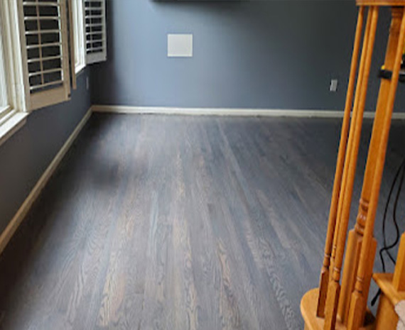 painted walls affects floor stain color