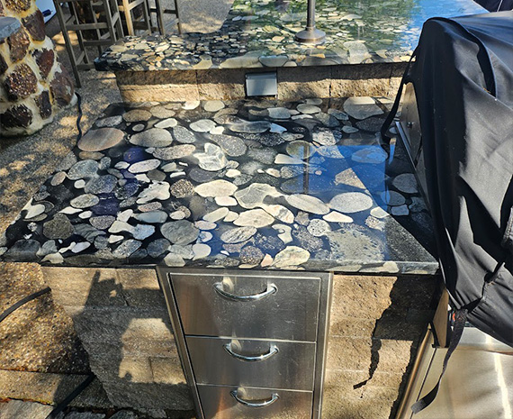 close up black marinace stone counter top