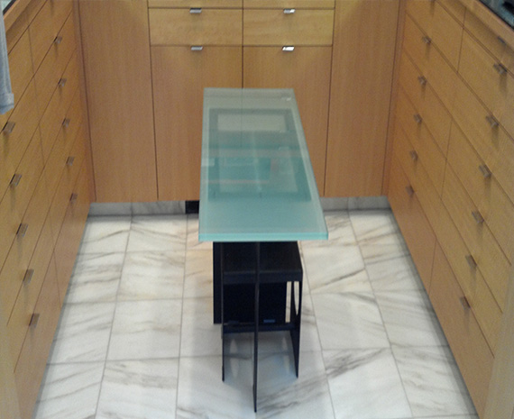 Marble floor in dressing area