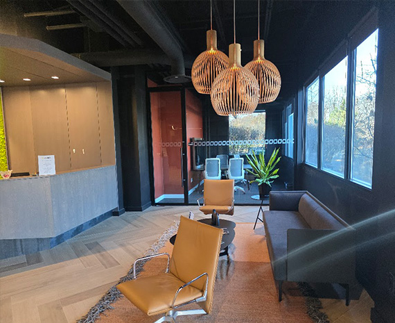 Venture X Reception 570 x 465